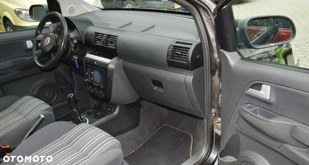 Volkswagen Fox - 33