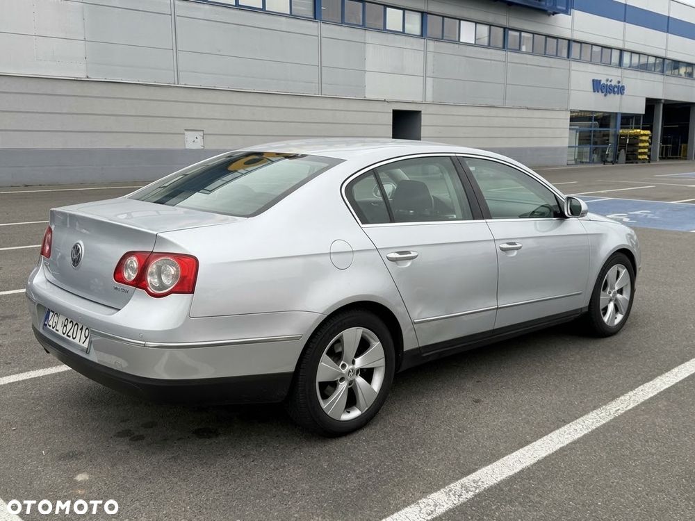 Volkswagen Passat - 3