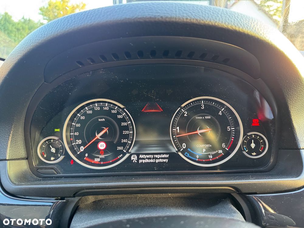 BMW Seria 5 530d xDrive Luxury Line - 14