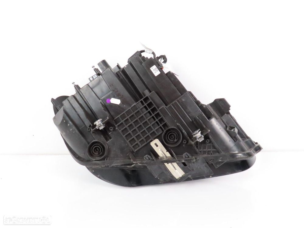 Farol LED LCI Esquerdo Usado / Original BMW X1 (F48) 63115A01171 / 9477811 - 5