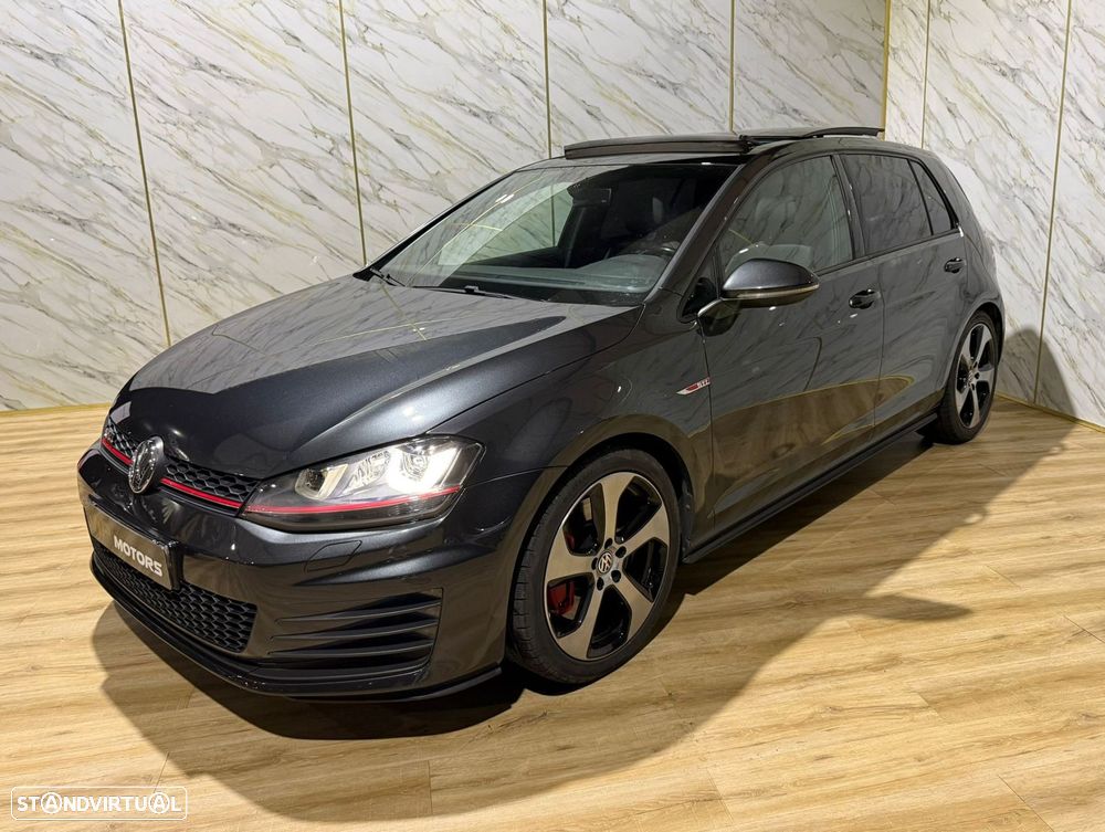 VW Golf 2.0 TSi GTi DSG Performance - 1