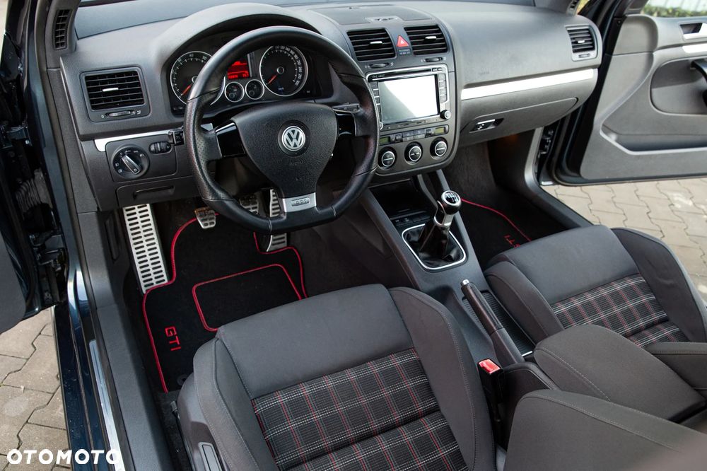 Volkswagen Golf 2.0 GTI - 26