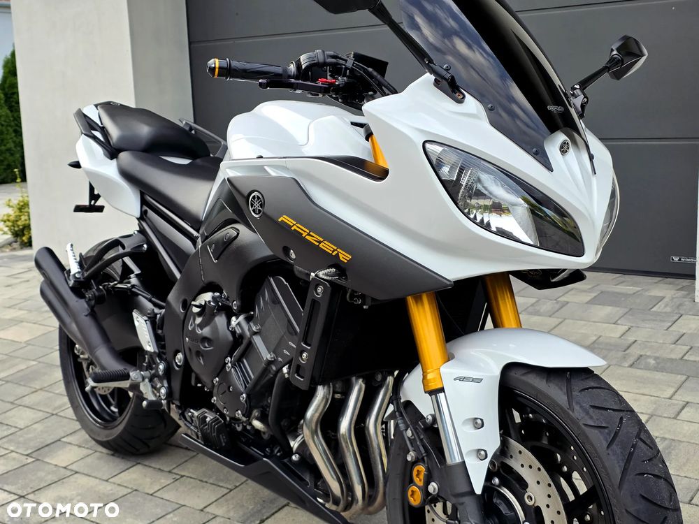 Yamaha FZ8 - 21
