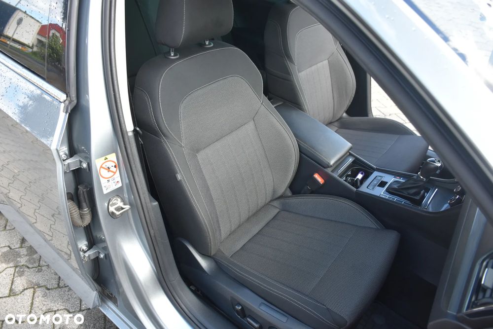 Skoda Superb 2.0 TDI DSG Ambition - 21