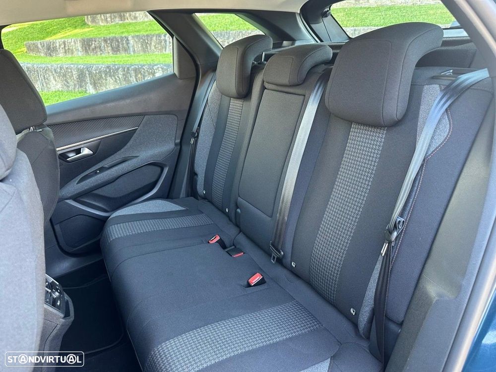 Peugeot 3008 1.5 BlueHDi Active - 11