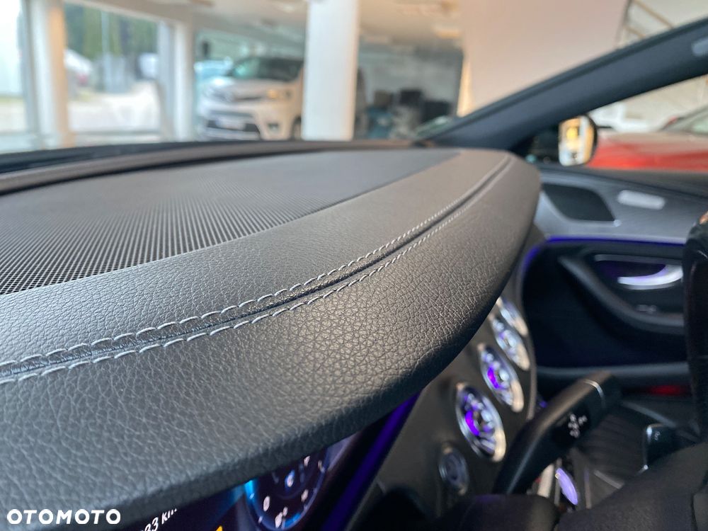 Mercedes-Benz CLS - 19