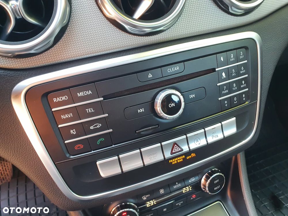 Mercedes-Benz GLA 200 d 7G-DCT Activity Edition - 18