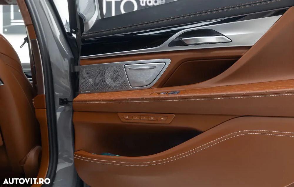 BMW Seria 7 745Le xDrive AT PHEV - 26