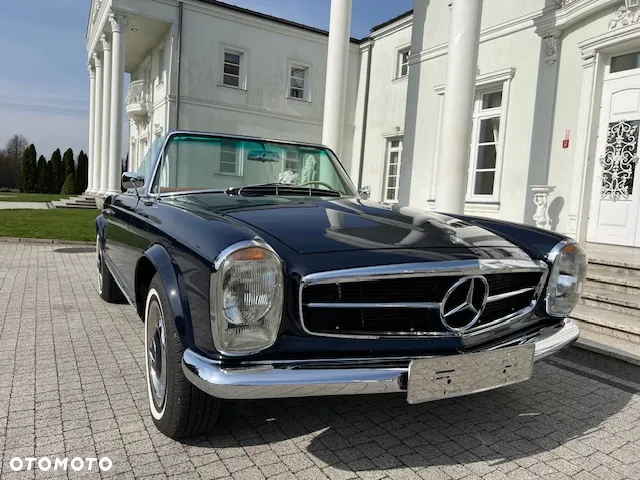 Mercedes-Benz SL - 11