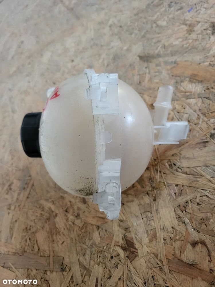 Zbiorniczek wyrównawczy Citroen C3 Aircross 1.2 b - 4