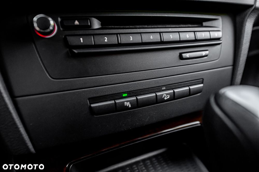 BMW Seria 3 325i xDrive - 30