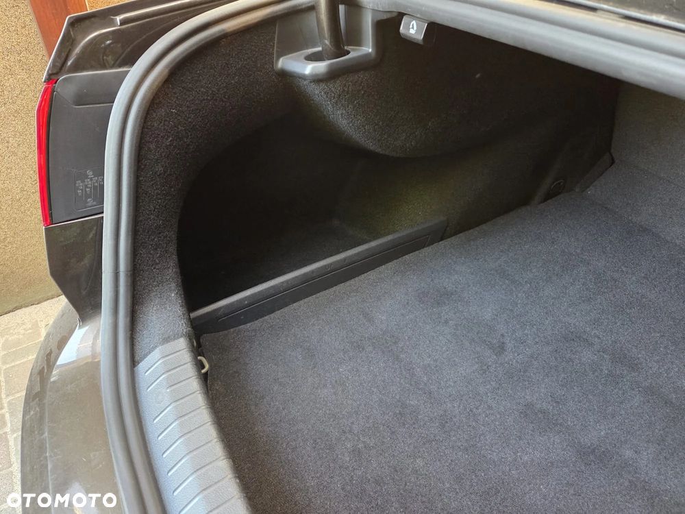 Volkswagen Passat 2.0 TDI BMT Comfortline - 29