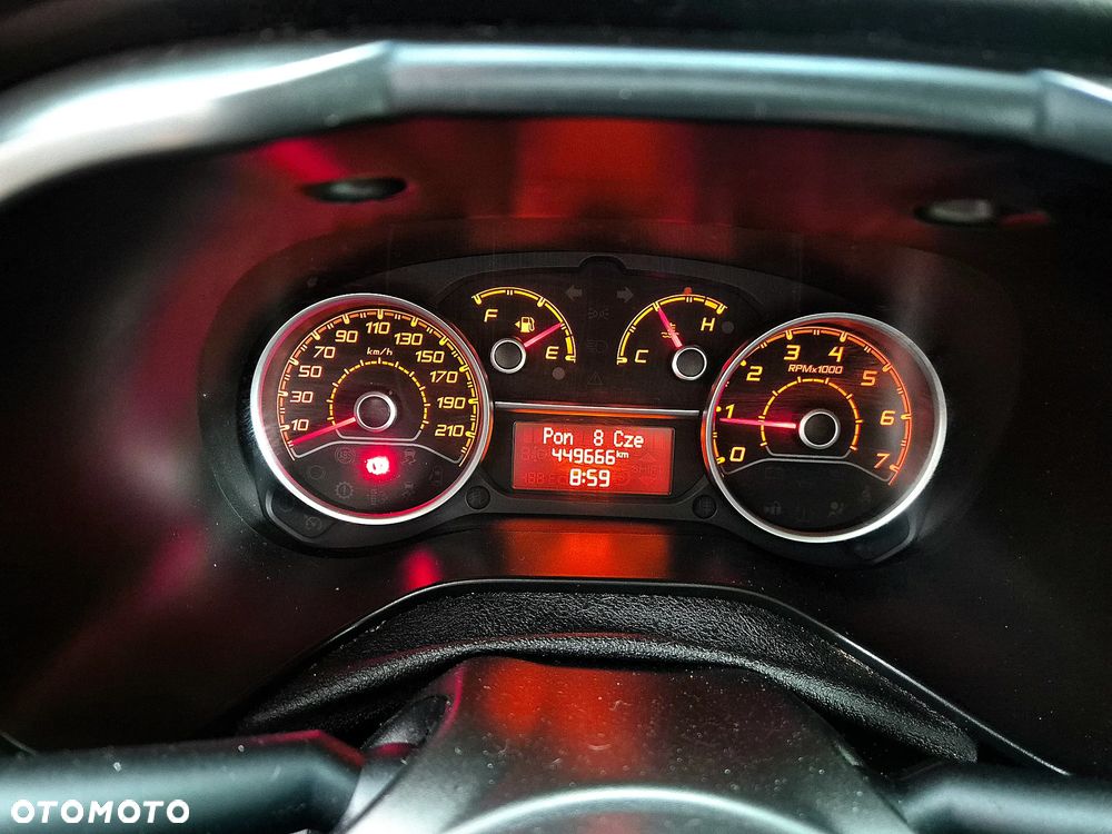 Fiat Doblo - 10