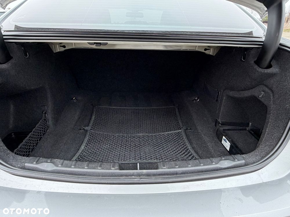 BMW Seria 3 - 14