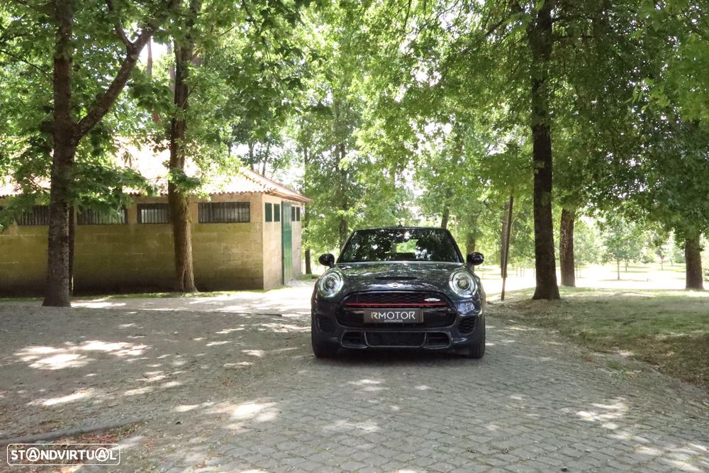 MINI Cabrio John Cooper Works - 2