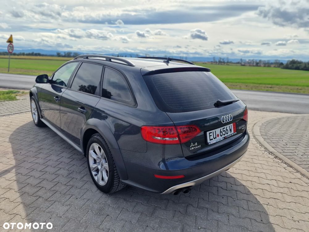 Audi A4 Allroad 2.0 TDI Quattro - 11