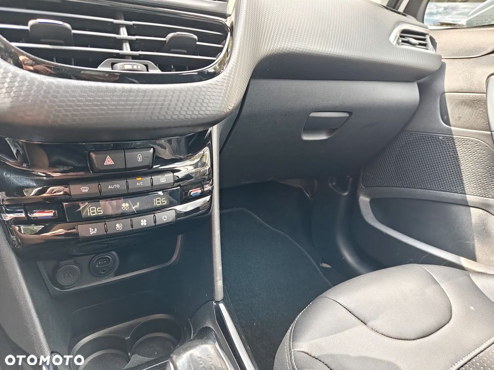 Peugeot 2008 PureTech 110 Stop&Start Business-Line - 21