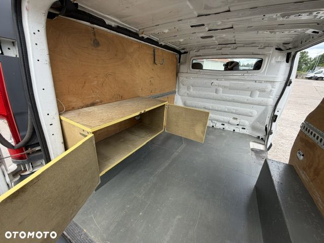 Renault TRAFIC - 10