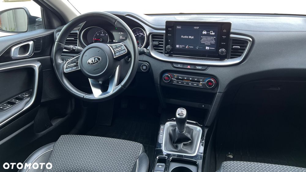 Kia Ceed 1.6 CRDi mHEV L - 8