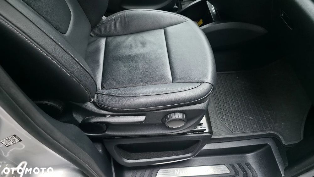 Mercedes-Benz Klasa V 250 (BlueTEC) d Avantgarde 7G-Tronic (d³ugi) - 22