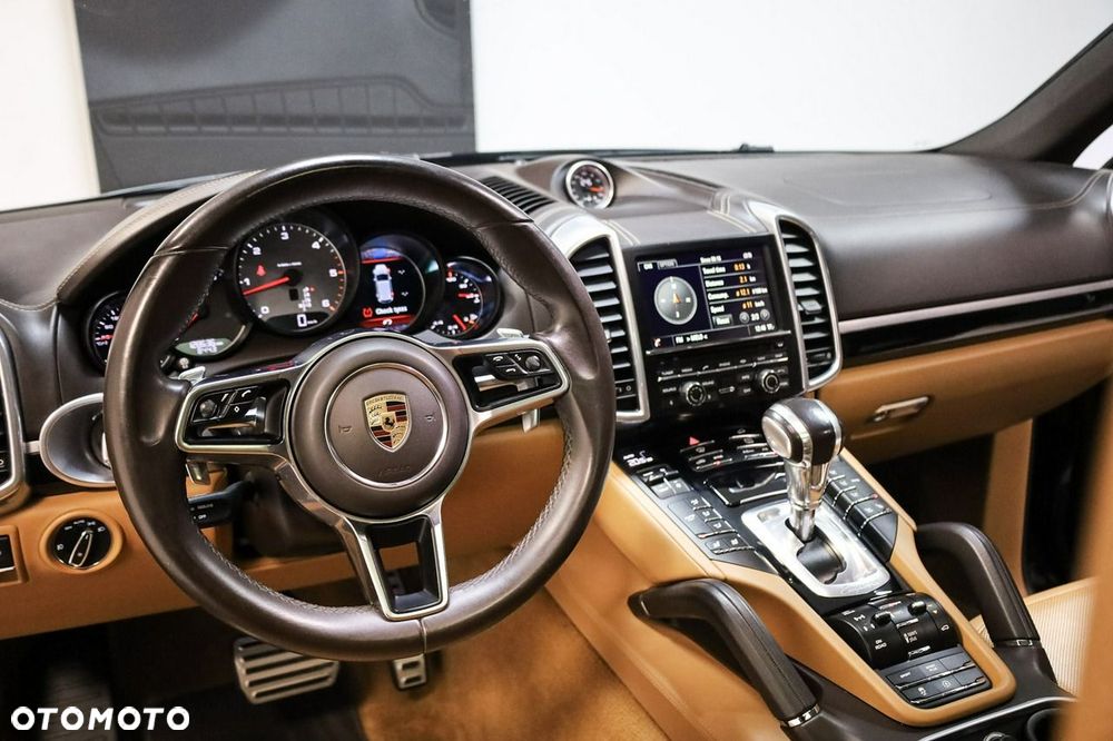 Porsche Cayenne S Diesel - 15