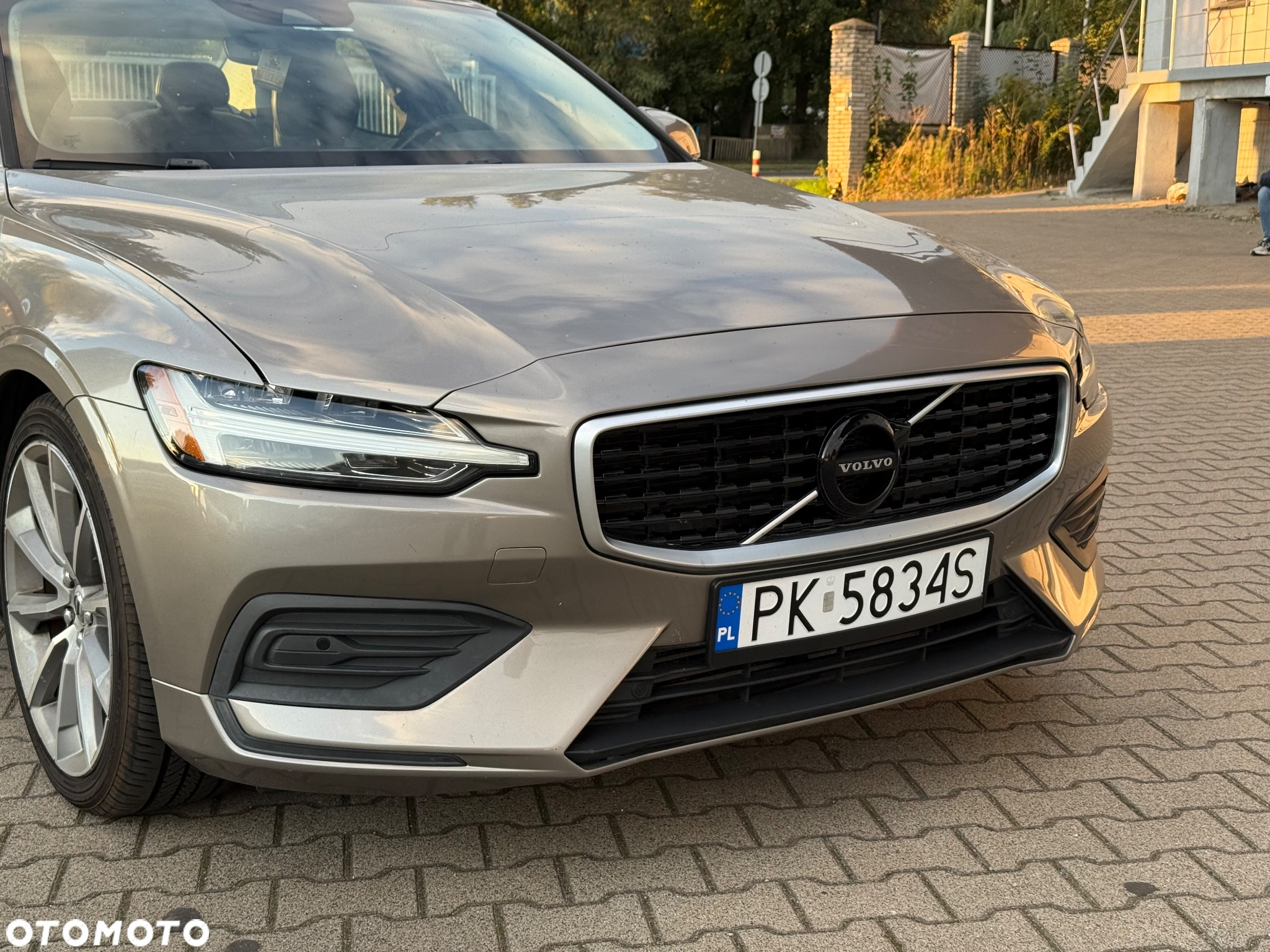 Volvo S60 T5 Momentum Pro - 3
