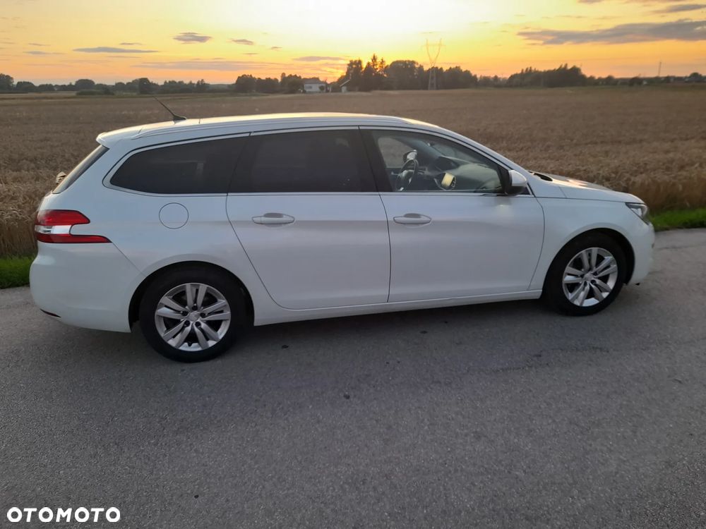 Peugeot 308 - 4