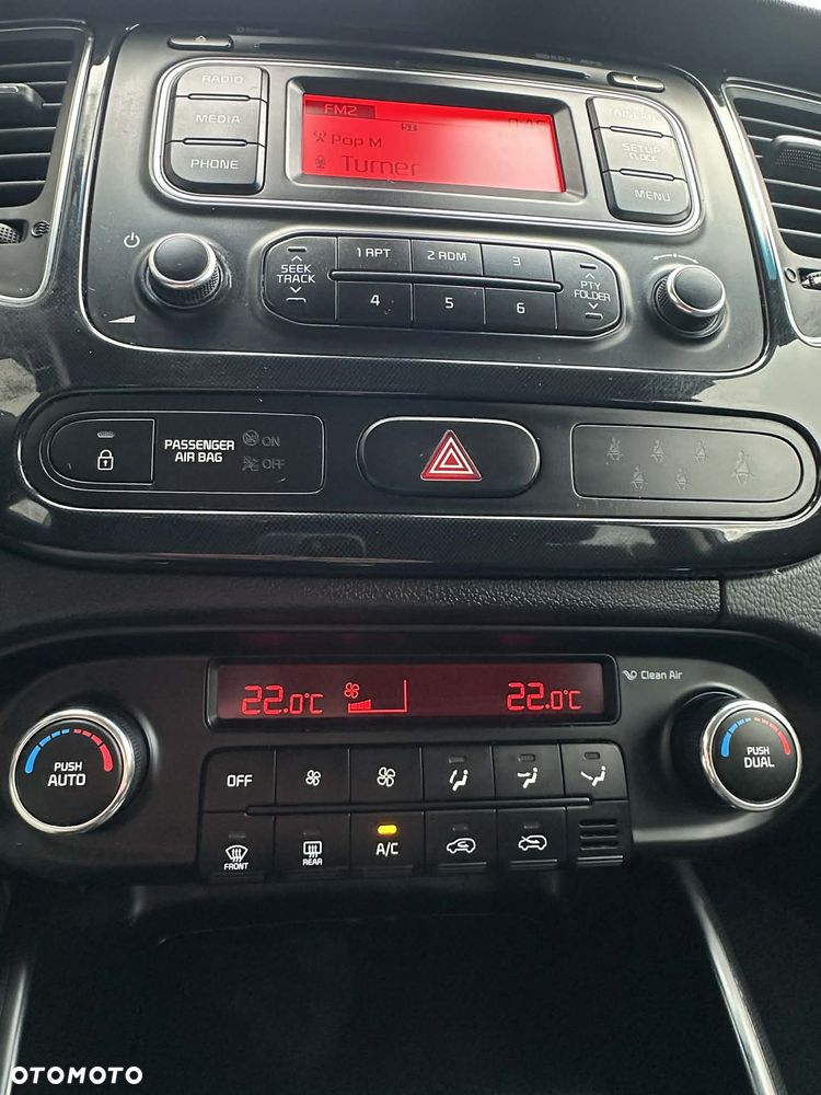 Kia Carens 1.7 CRDi 115 Dream Team Edition - 21