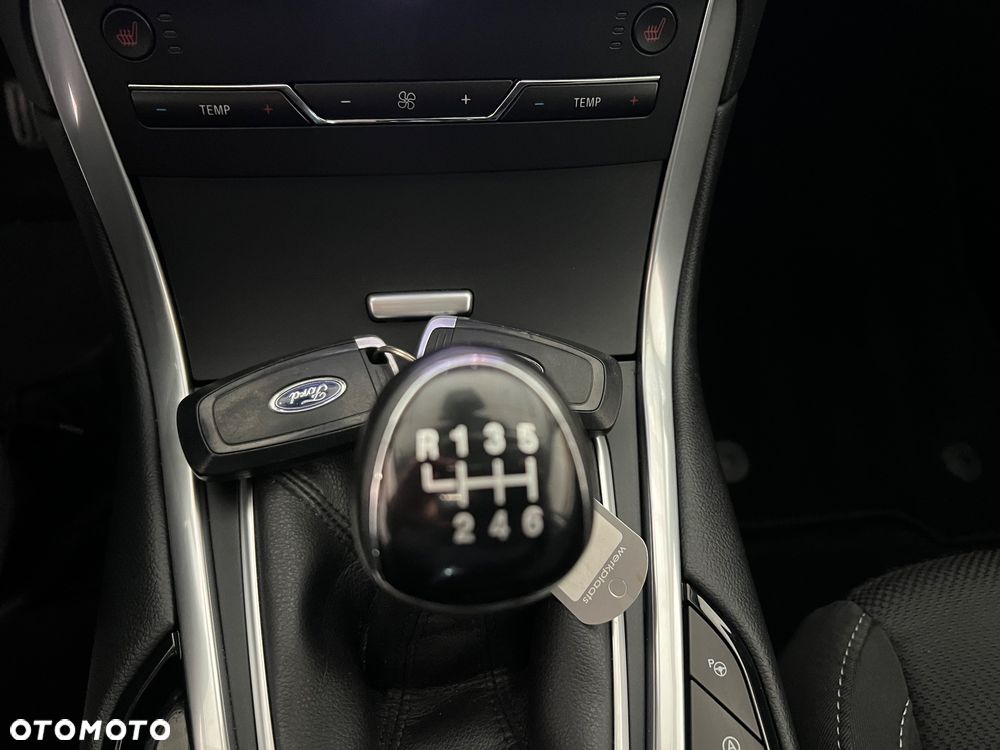 Ford S-Max - 34