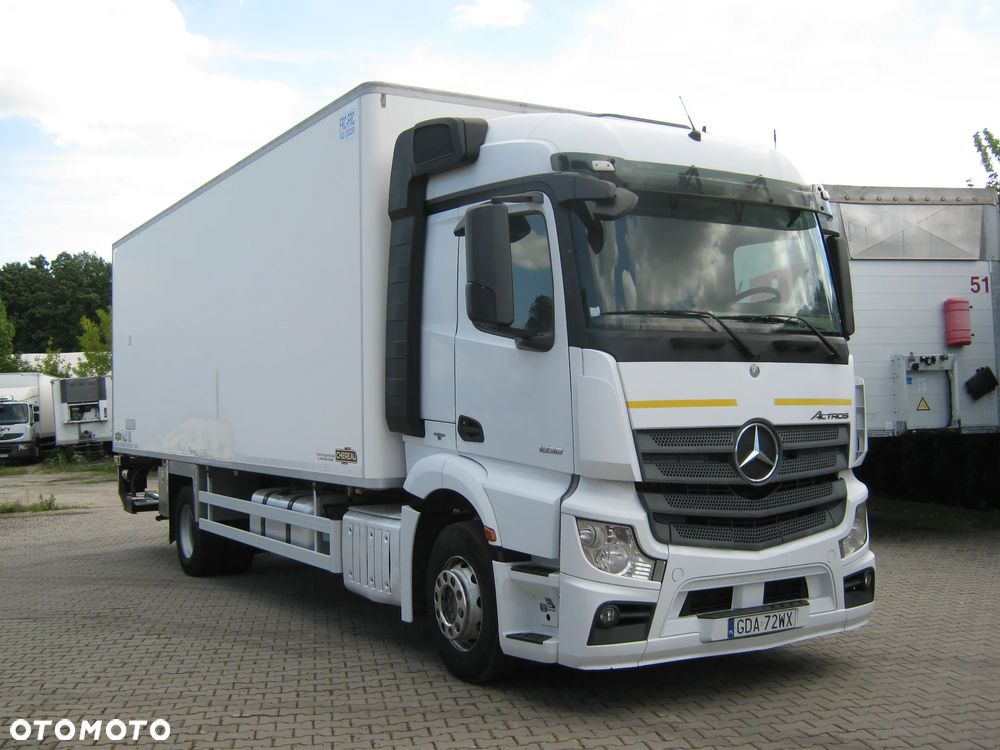 Mercedes-Benz ACTROS - 3