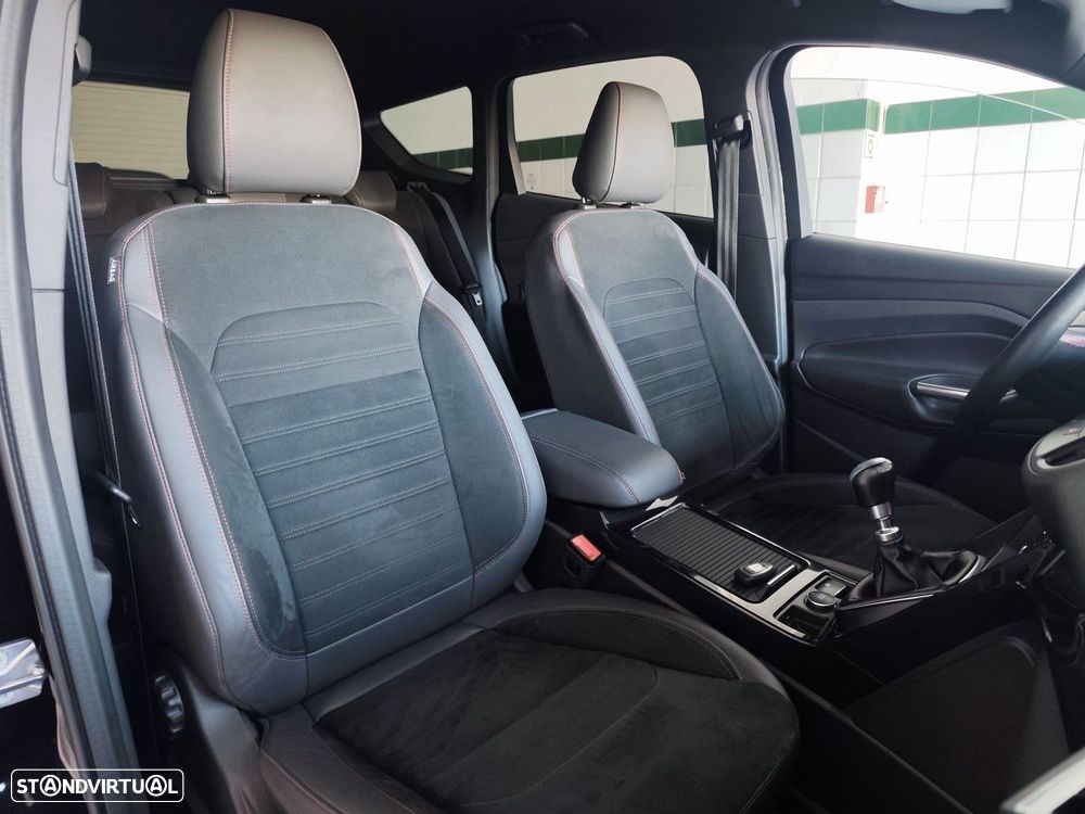 Ford Kuga 1.5 TDCi ST-Line - 10