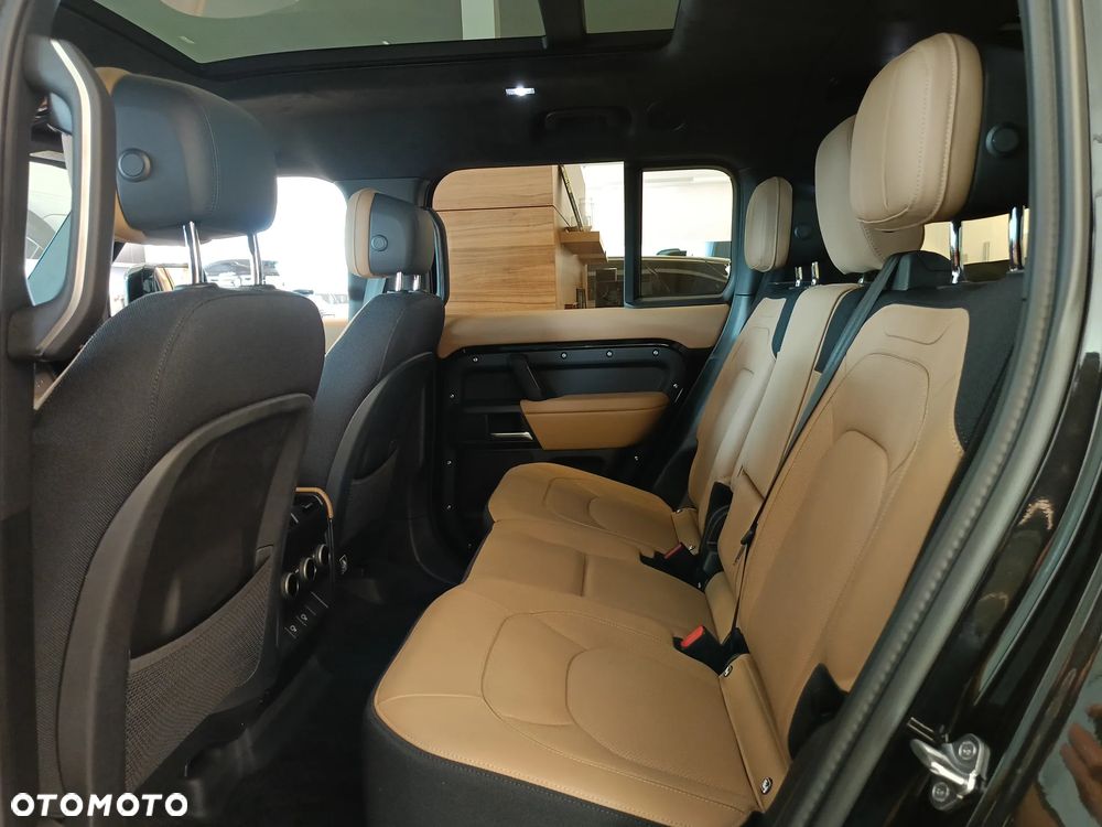 Land Rover Defender 5.0 P500 V8 - 32