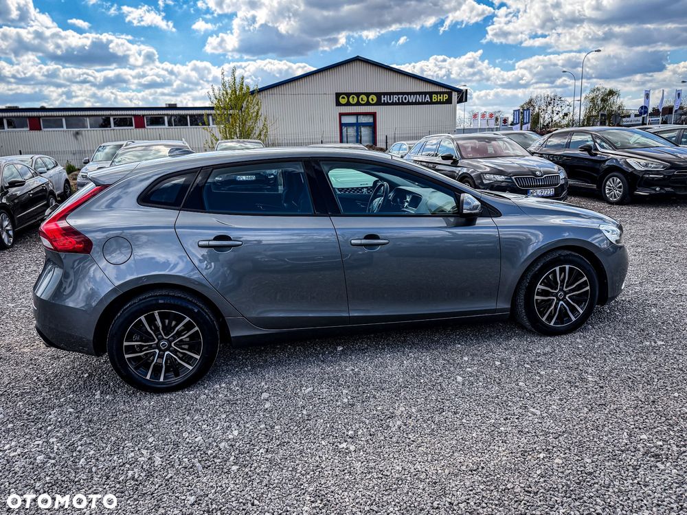 Volvo V40 D2 Drive-E Base - 10