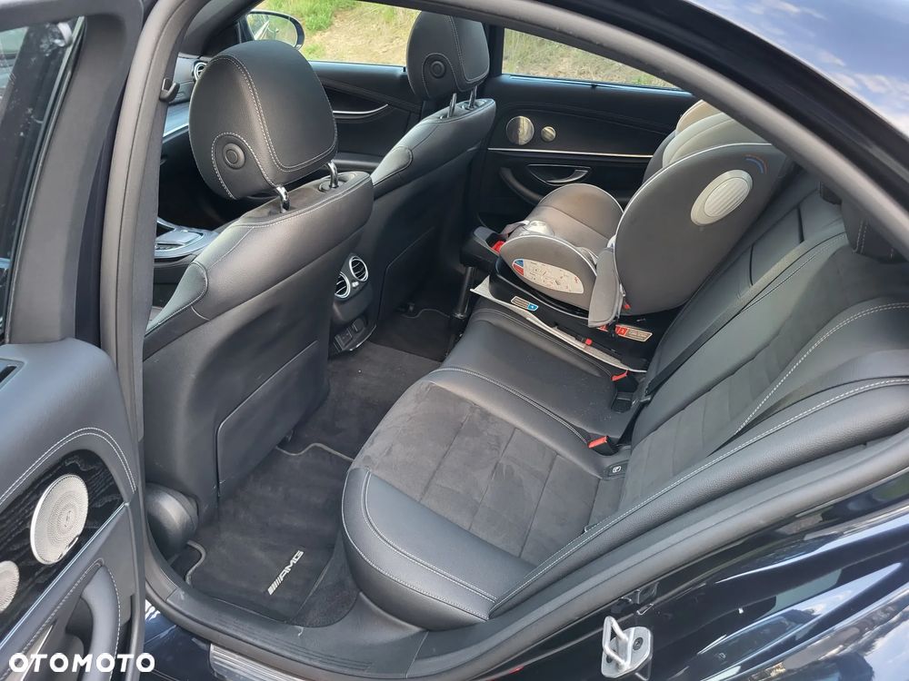 Mercedes-Benz Klasa E 220 d 4-Matic AMG - 12