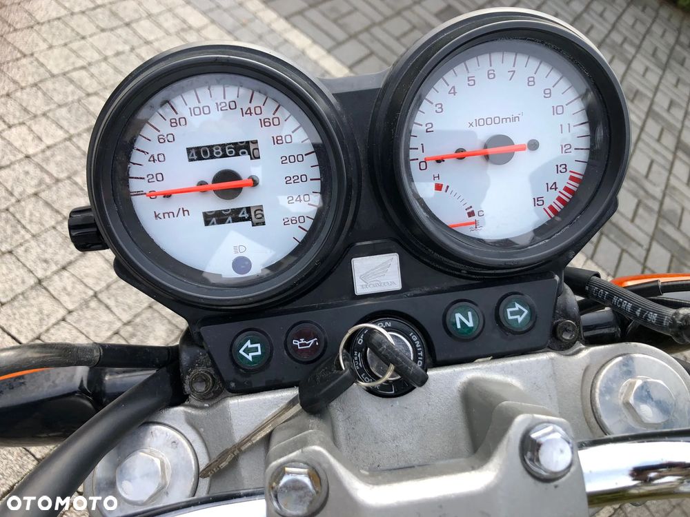 Honda CB - 2