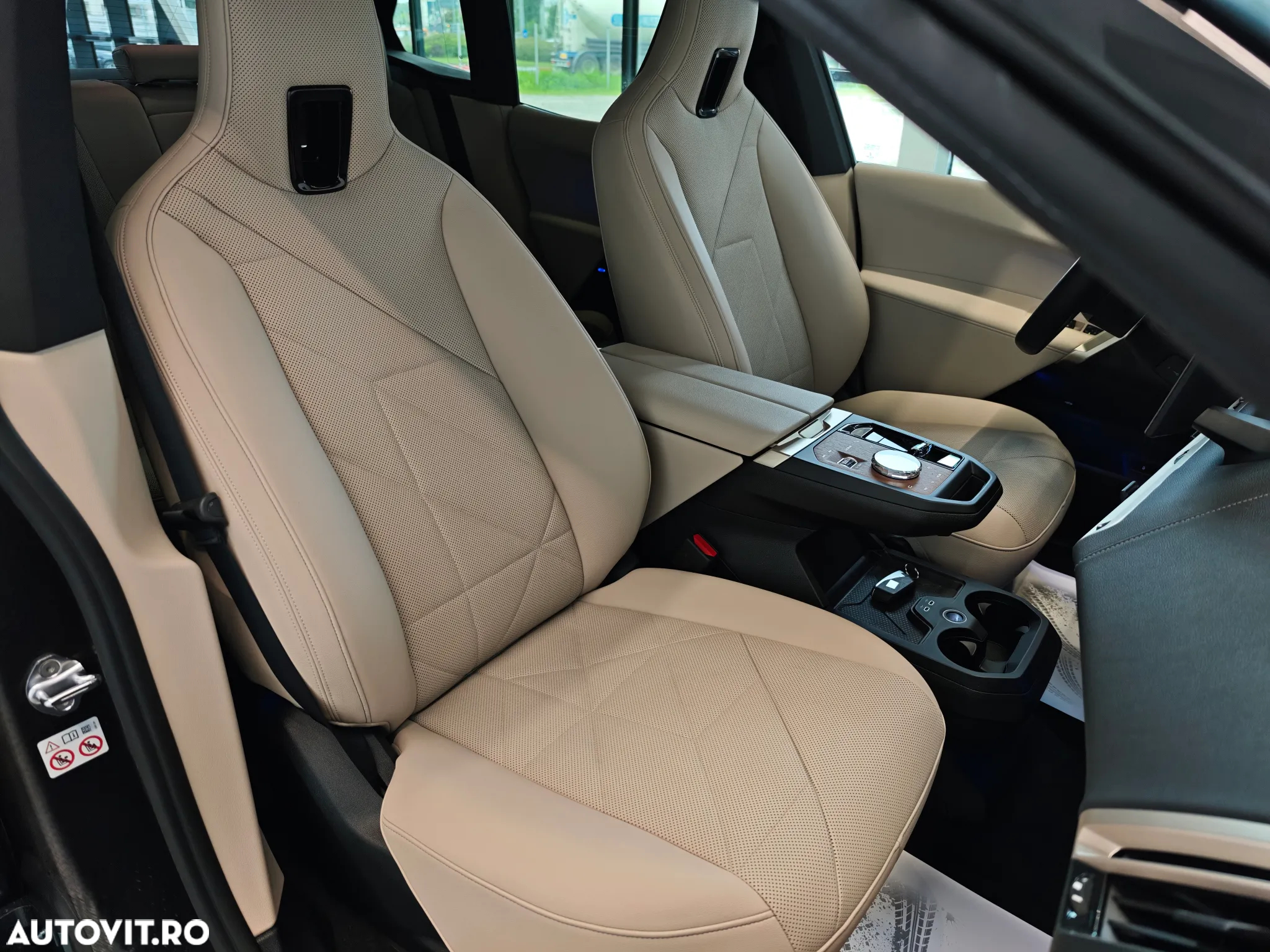 BMW iX xDrive50 - 12