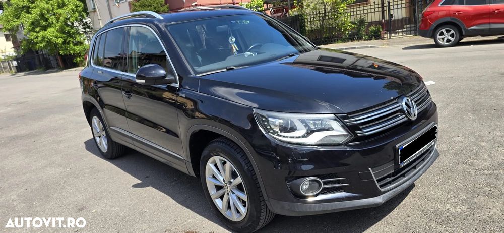 Volkswagen Tiguan - 1