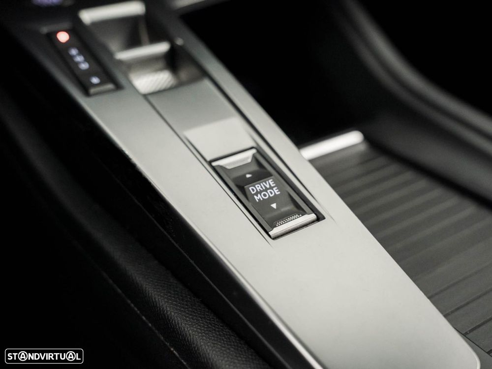 Peugeot 308 SW 1.6 Hybrid Active Pack e-EAT8 - 26