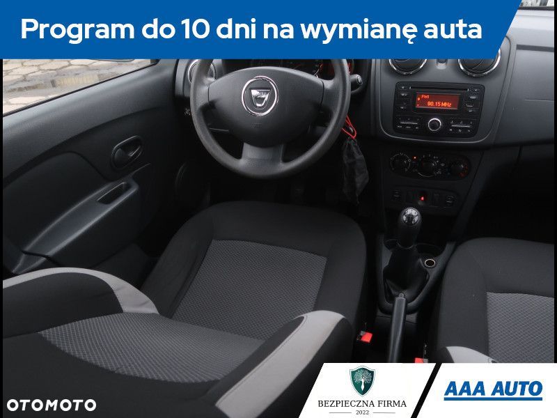 Dacia Sandero - 8