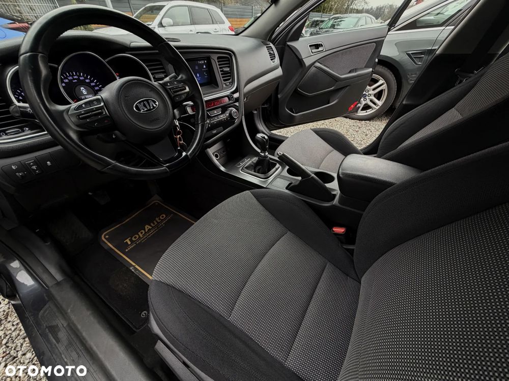 Kia Optima 2.0 CVVL Edition 7 - 18