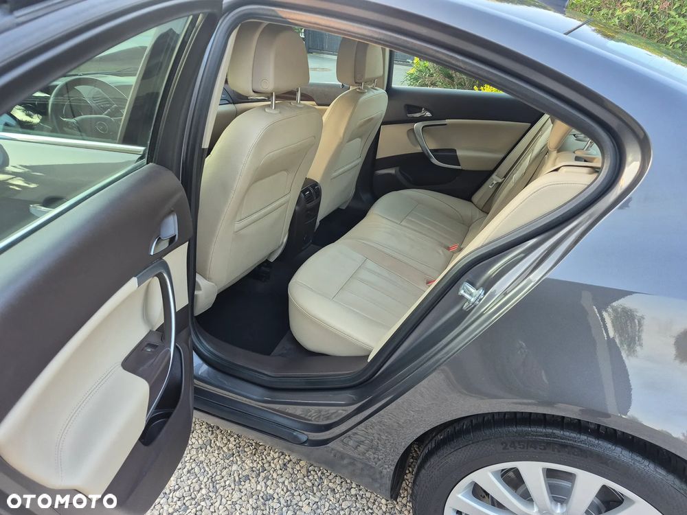 Opel Insignia 1.8 Cosmo - 11