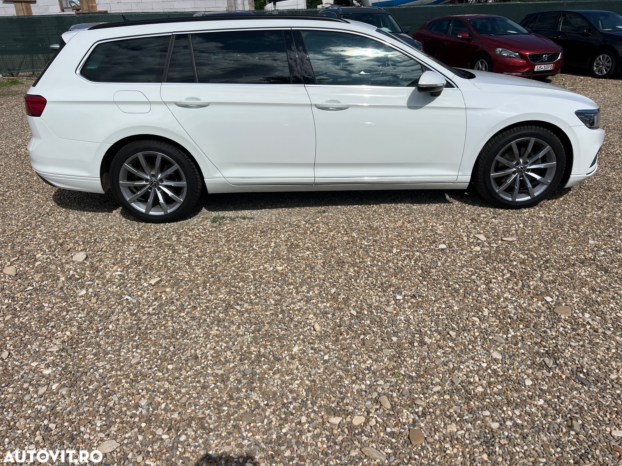 Volkswagen Passat Variant 2.0 TDI DSG Highline - 11