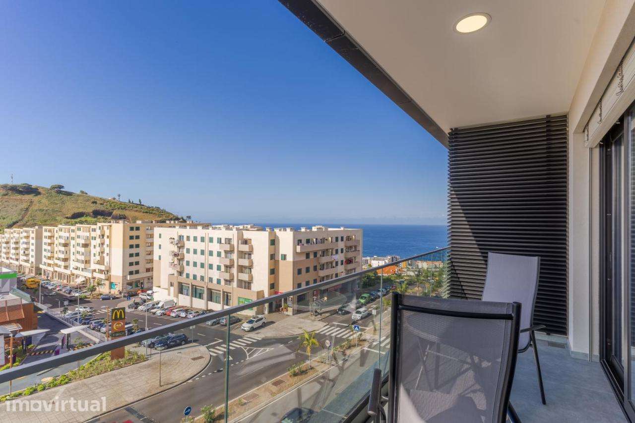 Apartamento T0 em São Martinho com Terraço - Grande imagem: 3/7