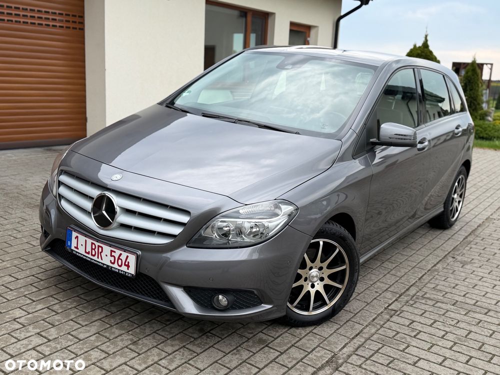 Mercedes-Benz Klasa B 180 7G-DCT Edition - 18