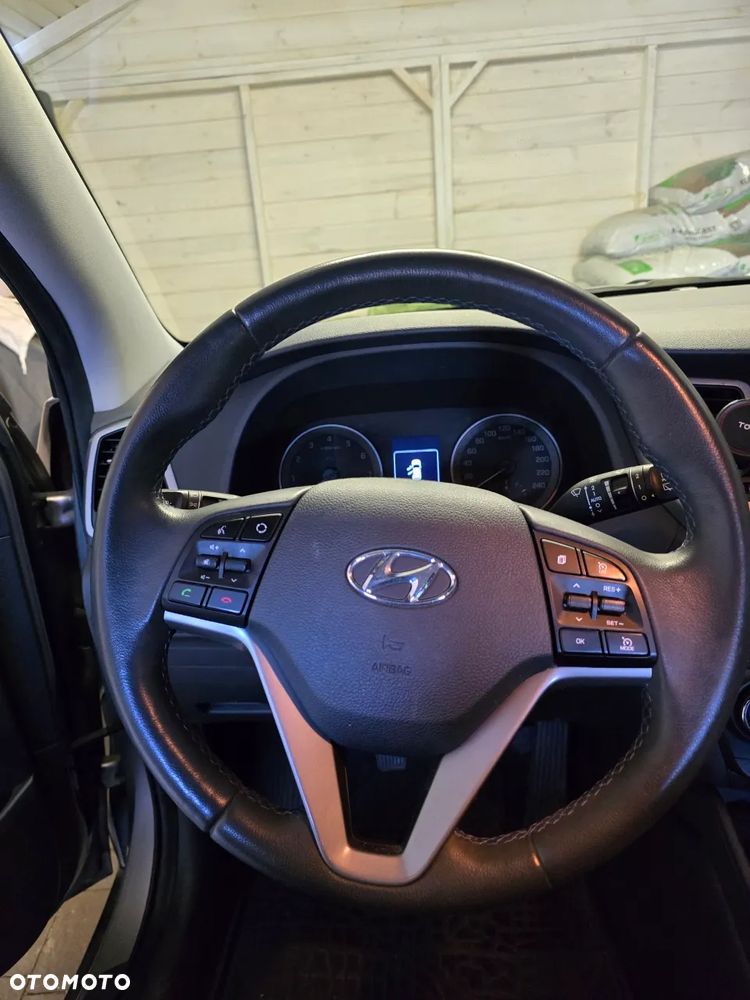 Hyundai Tucson 1.6 GDI BlueDrive Comfort 2WD - 10
