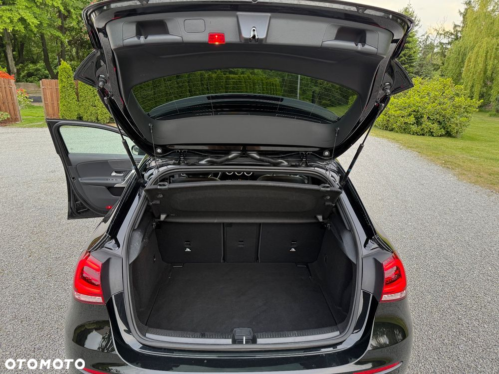 Mercedes-Benz Klasa A 250 4-Matic Progressive 7G-DCT - 24