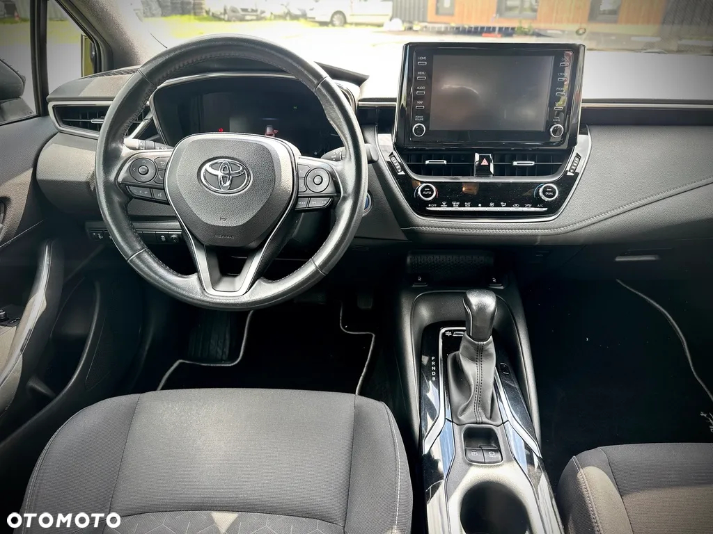 Toyota Corolla 1.8 Hybrid Comfort - 33
