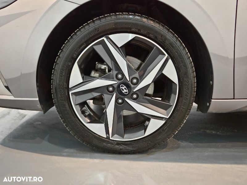 Hyundai Elantra 1.6 l 123 CP CVT Exclusive - 5