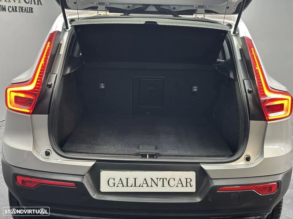 Volvo XC 40 Recharge Core - 8