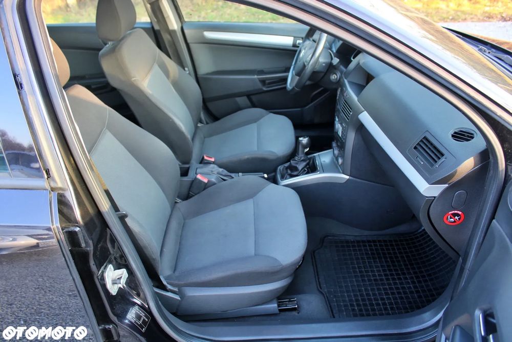 Opel Astra 1.9 CDTI DPF Edition - 22